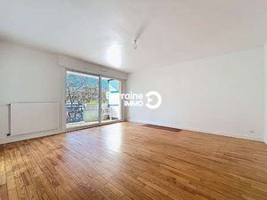 Location Appartement 2 pièces à Lorient (56100) : à louer 2 pièces / 45m² Lorient