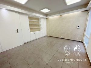 Location bureau 2 pièces 38 m² à Bondues (59910)