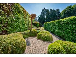 Spacieux duplex avec jardin à vendre à Buizingen