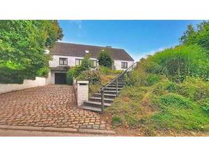 Au grand calme spacieuse villa