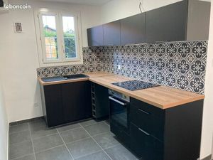 T3 50 61 m2 cuisine équipée  RDC