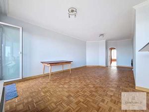 2 chambres avec terrasse - 83 m² - Rénové - PEB C - Electri