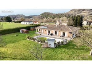 Maison 6 pièces 208 m²