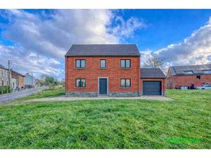 Superbe terrain plat avec permis et libre de constructeur