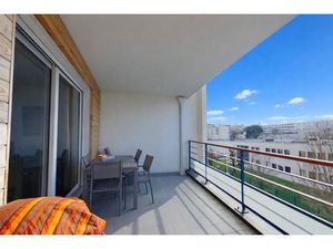 Sans souci - T 5 de 124 m² avec balcon