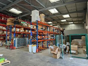 LOCAL D'ACTIVITE A VENDRE