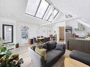 Penthouse lumineux + terrasse sud 22 m² – option meublé