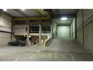 Atelier - entrepôt de 1250m² à louer.