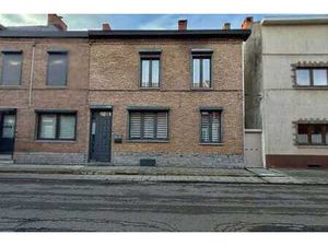 Maison 3 façades proches des grands axes