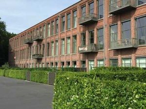 Situé au niveau 2 de l'ancienne Spinnerij De Stoop  ce surpr