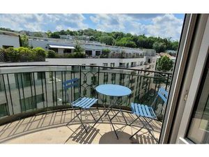 Location appartement  43.2 m² T-2 à Issy-les-Moulineaux  1 350 €