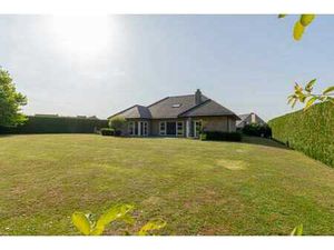 Spacieuse villa semi plain-pied sur +300 m² habitables