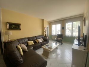 Vente maison 5 pièces 140 m² Saint-Genis-Laval (69230)