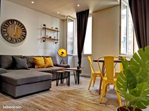 Rare à la vente – Deux appartements indépendants au cœur du Vieux-Port
