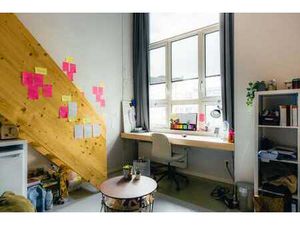 RÉSERVÉ AUX ÉTUDIANTS