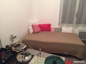 Studio neuf centre ville internet haut debit