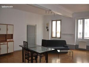 Chambéry  T2 en centre ville