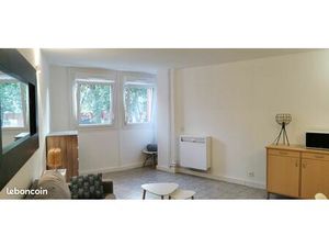 Location studio meublé 31m²