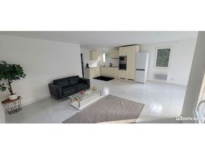 Apparemment dans une maison