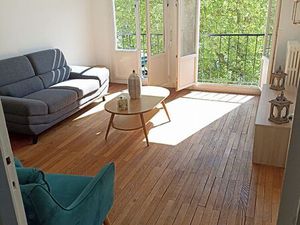 Joli T2 rénové et entièrement meublé situé plein centre ville Saint-Nazaire