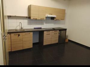 2p 33m² + courette  Austerlitz