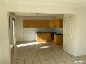 Maison mitoyenne à louer