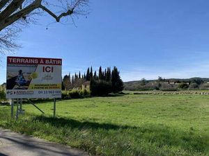 Terrain constructible viabilisé à vendre