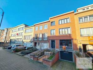 Magnifique appartement au rez-de-chaussée avec grand jardin