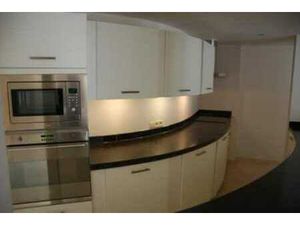 WOLUWE ST. PIERRE : APPARTEMENT MEUBLE 3 CHAMBRES + TERRASSE