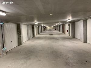 Garage/box 14 m² Challes Les Eaux