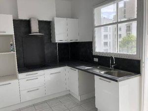 CABINET J ET M PLAISANT