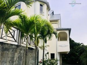 Villa 6 pièces 180 m²