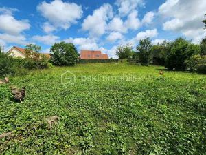 Terrain constructible viabilisé à vendre