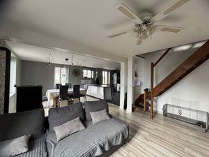 Mme. Christelle Lambert