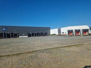 Local d'activités à vendre