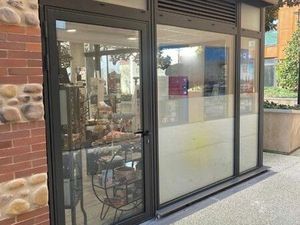 GENAS très beau local à louer de 35 m2