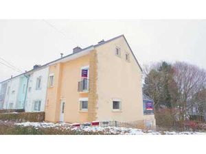 Maison de 4 chambres à Virton