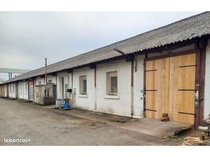 Local 100 m2 - pour Entreprise - Artisan - Stockage ou industrie