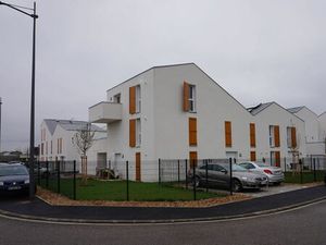 Location appartement 1 pièce 26 m² à Saint-Priest (69800)