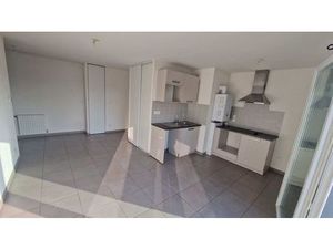 Location appartement 3 pièces 60 m² à Tassin-la-Demi-Lune (69160)