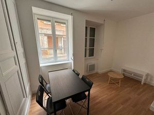 Location appartement 2 pièces 33 m² à Thizy-les-Bourgs (69240)