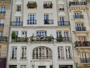 Vente bureau 1 pièce 38 m² Paris 11 (75011)