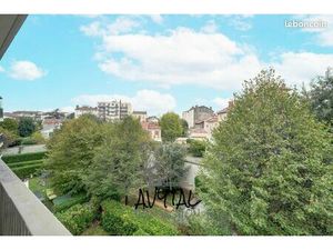 T3 dans quartier recherché au calme avec garage double