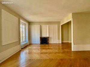 Appartement T2 85 m² rénové St-Pothin