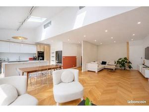 Duplex d’exception – Dernier étage – 130 m² – Rue Sainte (13007)