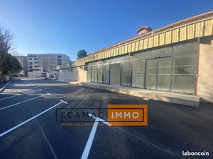Local commercial 65 m²