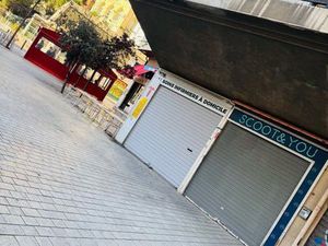 Local commercial Vieux Port