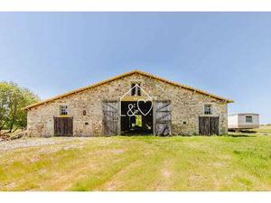 Vente Maison à Dompierre-sur-Yon (85170) : à vendre / 460m² Dompierre-sur-Yon