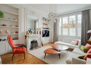 Lisière Paris 5e et 6e - SAINT-MICHEL / LUXEMBOURG - Appartement à vendre - 6 pièces - 198