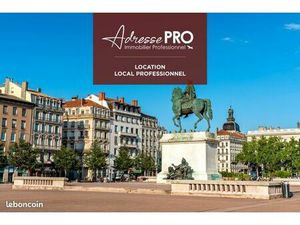 Local bureaux 84 m²